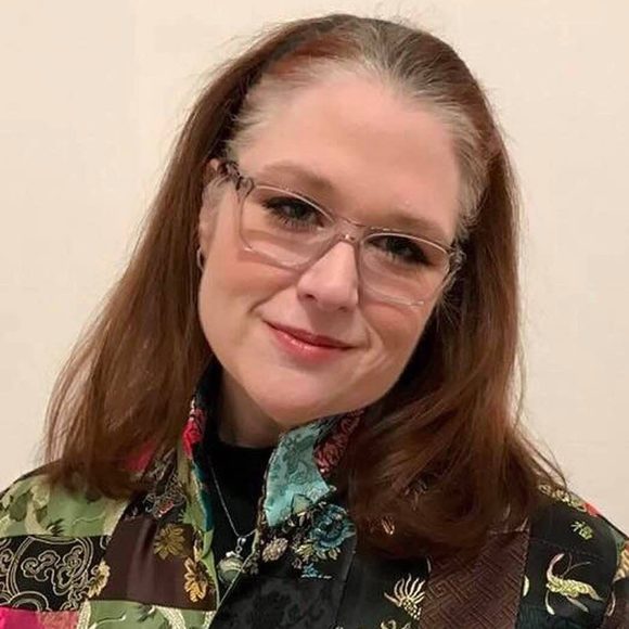 Meet your Posher, Eileen - Picture 1 of 1